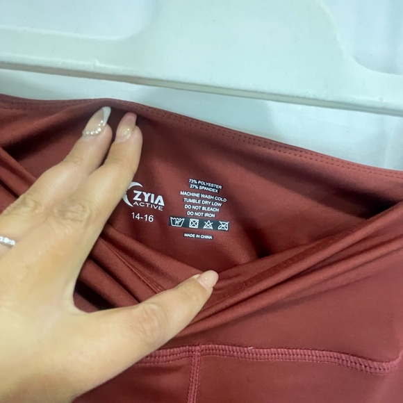 ZYIA active wear leggings size 14-16 - Picture 4 of 9